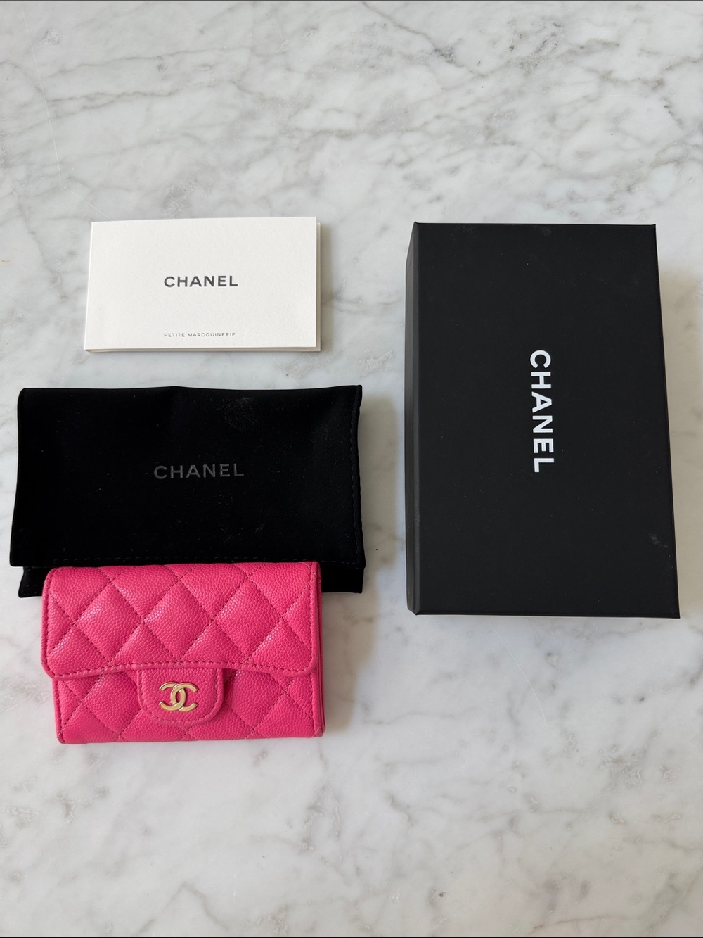CHANEL Pink Quilted Flap Card Holder with Gold CC Hardware - Picture 2 of 8